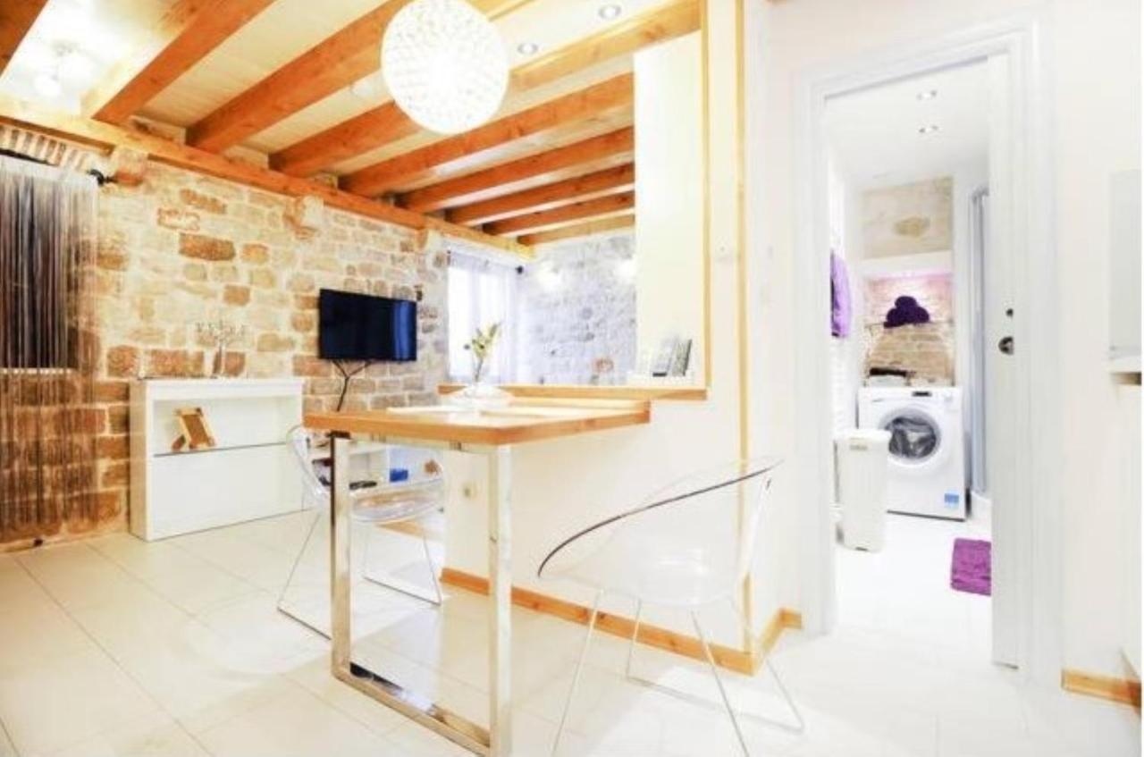 Apartment Capo Family & Capo Studio -Old Town-Parking Trogir Exterior photo